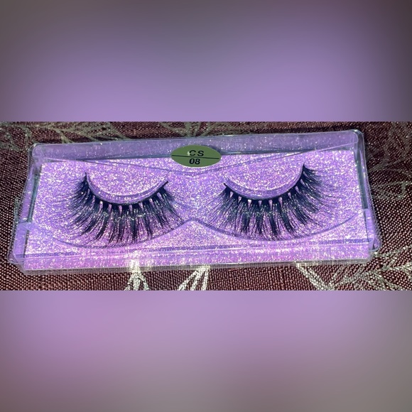 Eyelashes - Picture 1 of 1